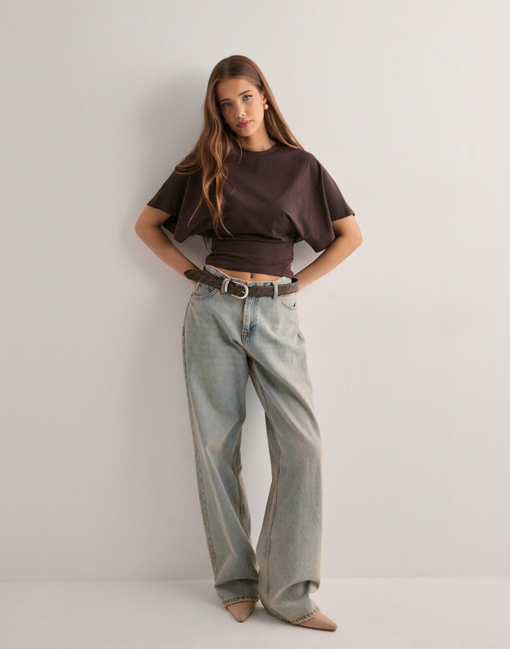 Cropped top met korte mouwen en ronde hals333