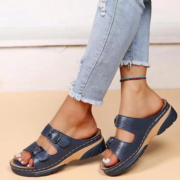 Instap sandalen met dubbele gesp en open teen – casual slippers met stevige zoolnh