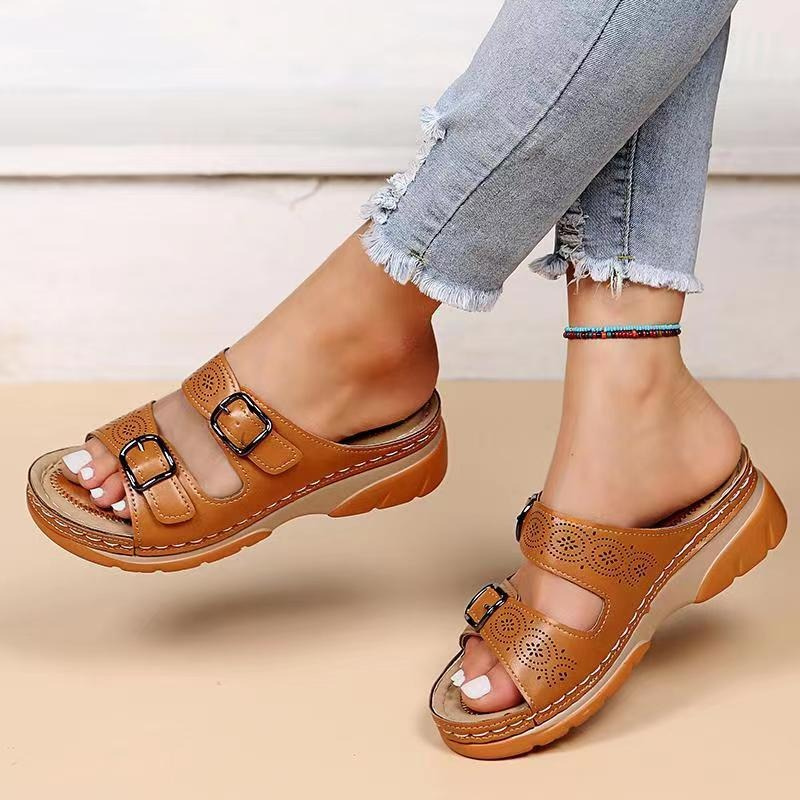 Instap sandalen met dubbele gesp en open teen – casual slippers met stevige zoolve